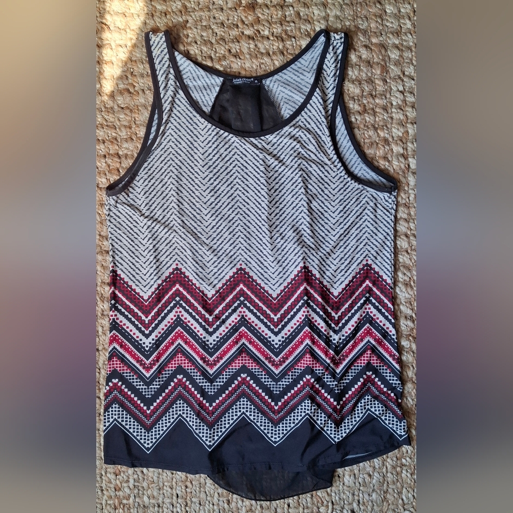 Julies closet yank sheer back light weight XL summer casual